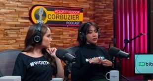Cinta Laura dan Widy Vierra pada acara Podcast Deddy Corbuzier