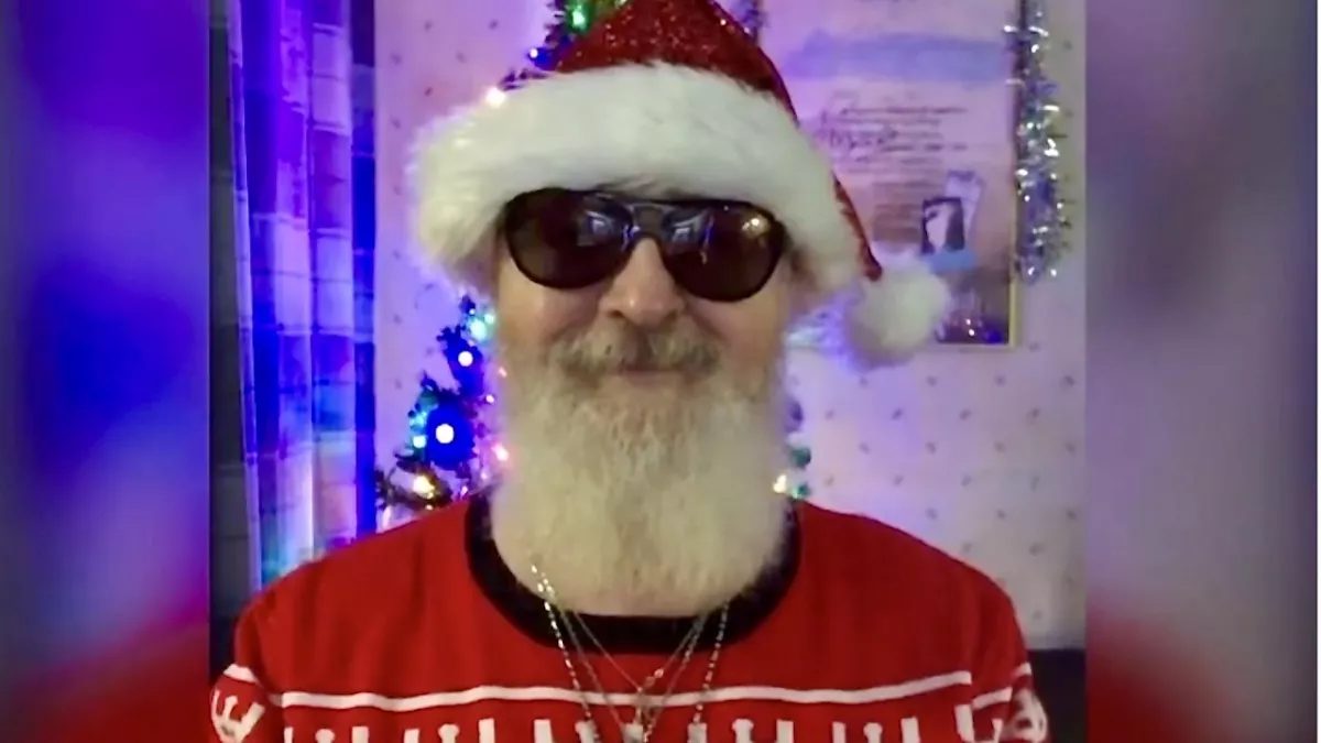 Rob Halford dari Judast Priest 8 Christmas Songs Favoritnya